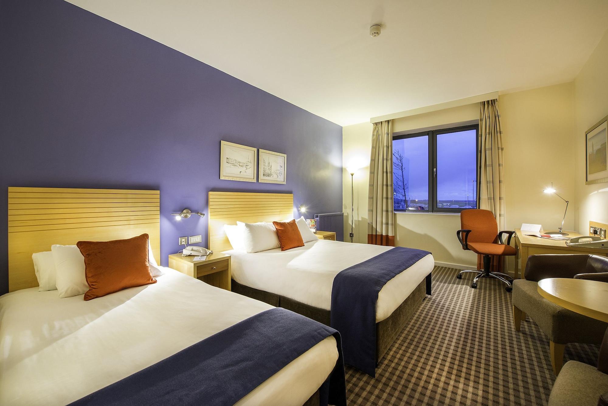 Cork Airport Hotel Екстериор снимка