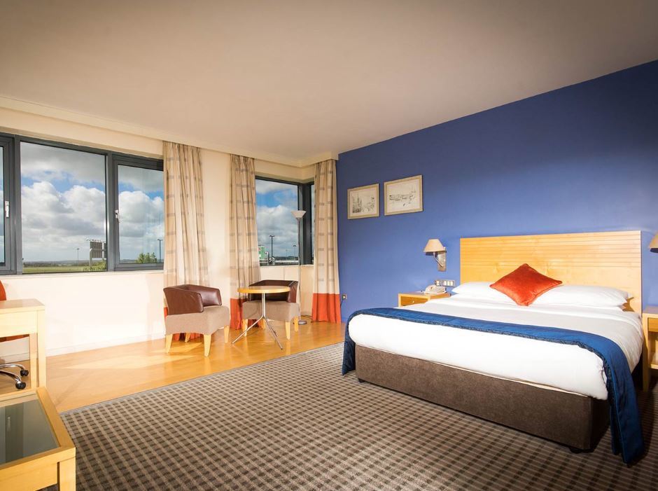 Cork Airport Hotel Екстериор снимка