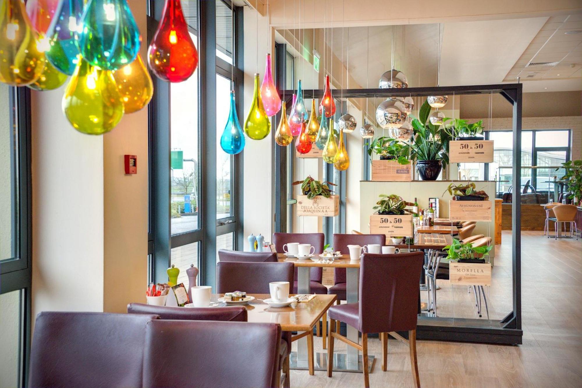 Cork Airport Hotel Екстериор снимка