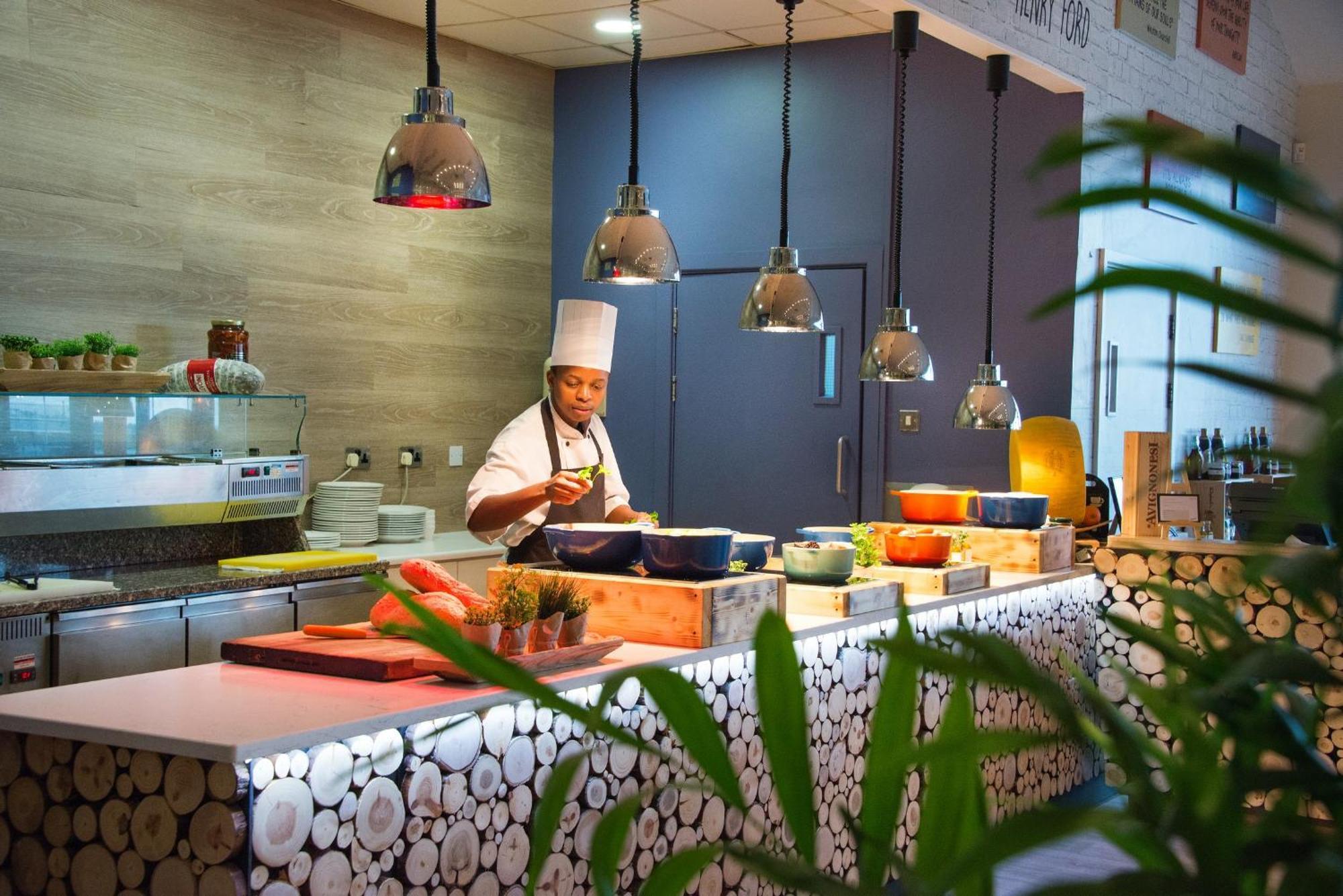 Cork Airport Hotel Екстериор снимка