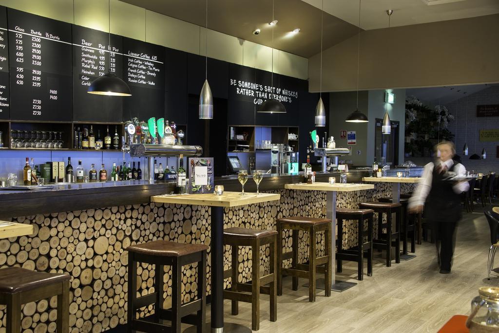 Cork Airport Hotel Екстериор снимка