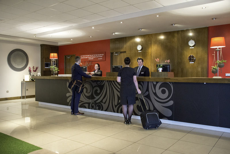 Cork Airport Hotel Екстериор снимка