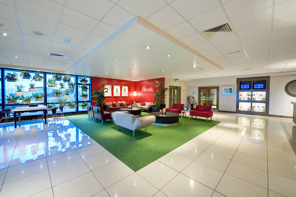 Cork Airport Hotel Екстериор снимка