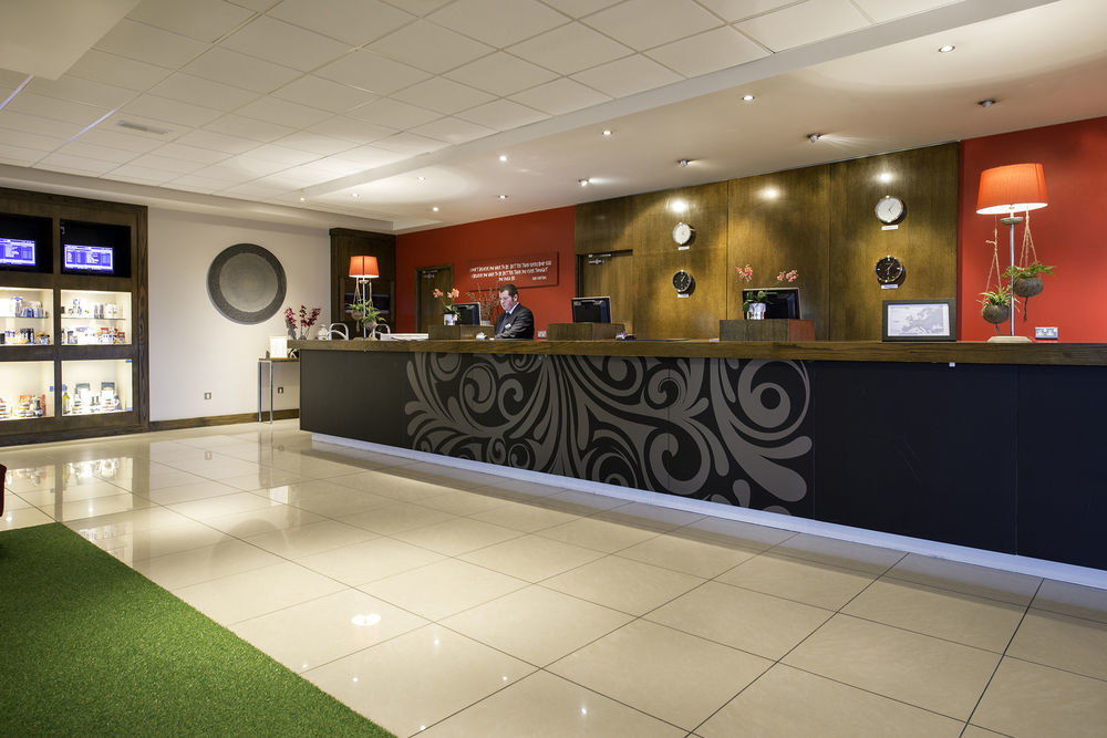 Cork Airport Hotel Екстериор снимка
