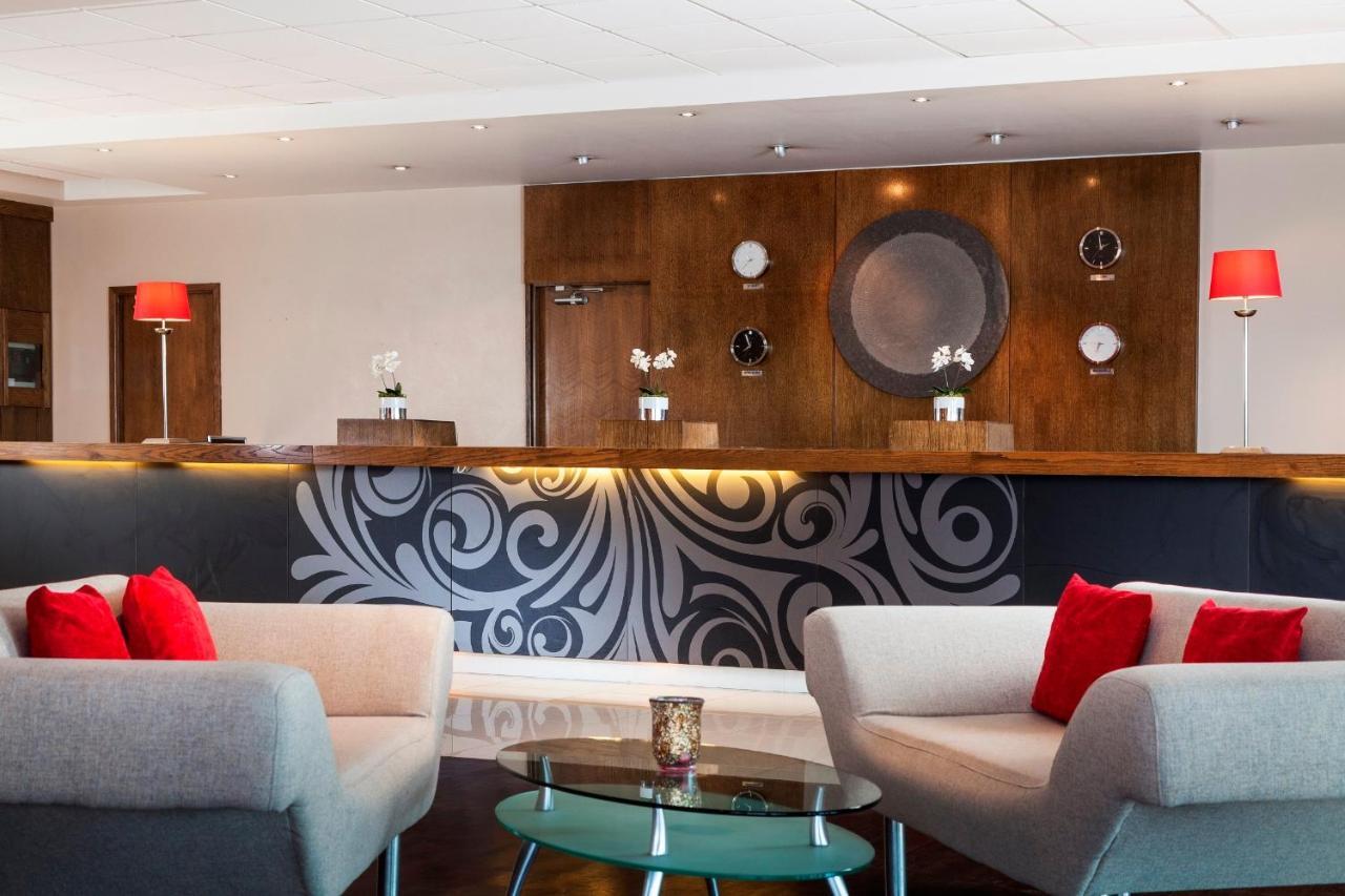 Cork Airport Hotel Екстериор снимка